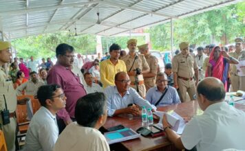 नवागत जिलाधिकारी ने प्रार्थना पत्रों का निस्तारण समयबद्ध एवं गुणवत्तापूर्ण करने के दिए निर्देश