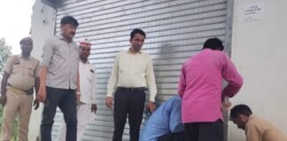 कुशीनगर : उप जिलाधिकारी के निरीक्षण में निजी अस्पताल सील, प्रबंधक सहित डाक्टर मौके से फरार, मचा हड़कंप