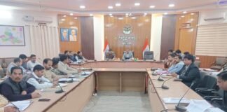 राजस्व विभाग के प्राथमिकता वाले बिंदुओं सहित कर-करेत्तर की बैठक हुई संपन्न