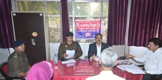थाना कुबेर स्थान में डीएम व एसपी की उपस्थिति में आयोजित हुआ थाना समाधान दिवस