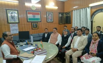 राष्ट्रीय लोक अदालत को सफल बनाने हेतु जनपद न्यायाधीश की अध्यक्षता में समस्त न्यायिक अधिकारियों की हुई बैठक