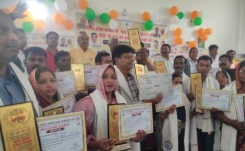 आम जनमानस को किया गया जागरूक तथा प्रधानो का हुआ सम्मान