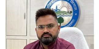 नवागत जिलाधिकारी कुशीनगर बनाए गए महेंद्र सिंह तंवर