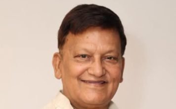 पूर्व विधायक मदन गोविंद राव ने गन्ना की कीमत में बढ़ोतरी करने व क्षतिग्रस्त फसलों के मुआवजा की मांग की