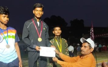 मंडल स्तरीय प्रतियोगिता में प्रथम स्थान पाने वाले शिवेंद्र कुमार गौतम का राज्य स्तरीय खेल प्रतियोगिता में चयन