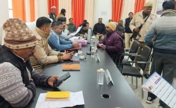 कांग्रेस पार्टी के कार्यकर्ता ने डीएम कुशीनगर से नल जल योजना ग्रामीण व नगरीय क्षेत्रों में किए गए भ्रष्टाचार की जांच तथा मौके का सत्यापन करने की मांग की
