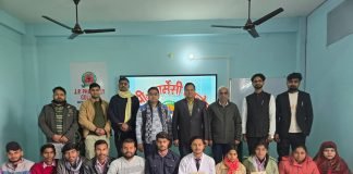 सेशनल परीक्षा में उत्कृष्ट प्रदर्शन करने वाले जेपी फार्मेसी कालेज के फार्मेसी के विद्यार्थी हुए सम्मानित