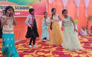 नन्हे कलाकारों की मनमोहक प्रस्तुतियों ने बांधा समां, तालियों से गूंज उठा पूरा परिसर
