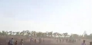 भूसा मशीन से उठी चिंगारी बनी आफत: लगभग 20 बीघा गेहूं की फसल जलकर राख, दमकल समय से न पहुंचने पर भड़के ग्रामीण