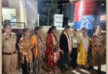 मुस्तैद कुशीनगर पुलिस की बड़ी कामयाबी: गुमशुदा 6 लड़कियां सकुशल बरामद, संवेदनशीलता और तत्परता की मिसाल