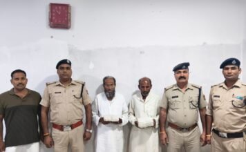 ट्रेन में चरस तस्करी का बड़ा खुलासा: RPF कप्तानगंज की कार्रवाई में 11 लाख की चरस बरामद, दो तस्कर गिरफ्तार
