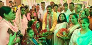 केंद्र सरकार के 12 वर्ष पूर्ण होने पर लगी विकास प्रदर्शनी, जनकल्याणकारी योजनाओं की दी गई जानकारी