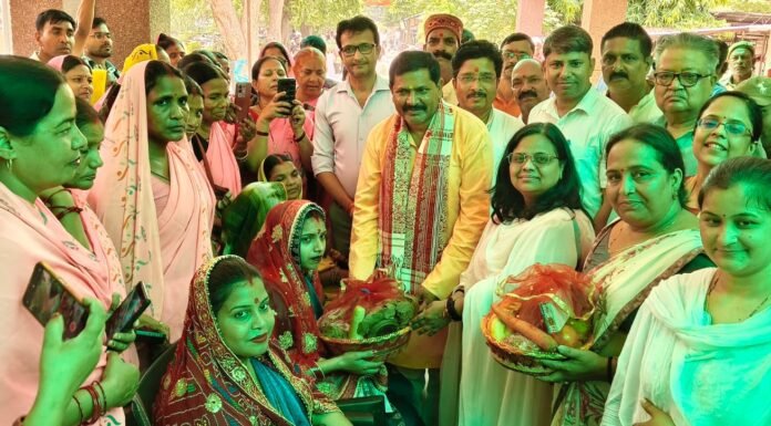केंद्र सरकार के 12 वर्ष पूर्ण होने पर लगी विकास प्रदर्शनी, जनकल्याणकारी योजनाओं की दी गई जानकारी