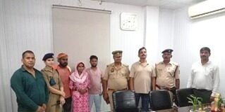आरपीएफ की सतर्कता से बची महिला की जान, यात्रियों का लाखों का सामान लौटाकर जीता भरोसा