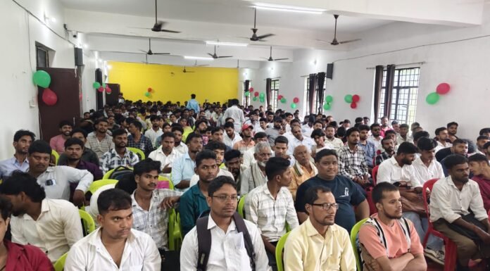 अखिलेश यादव के जन्मदिवस पर रोजगार का बड़ा तोहफा, नौरंगिया में 1148 युवाओं का हुआ चयन, जनसेवक पवन दूबे के रोजगार मेले में 1866 अभ्यर्थियों ने लिया हिस्सा, 10 से अधिक नामी कंपनियों ने किया साक्षात्कार