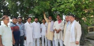 नारायणी का कहर, किसानों की चिंता; कांग्रेस प्रतिनिधिमंडल ने लिया बाढ़-कटान प्रभावित क्षेत्रों का जायजा, उच्चाधिकारियों से की तत्काल हस्तक्षेप की मांग