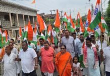 विधायक विवेकानंद पाण्डेय और दुर्गेश्वर वर्मा के नेतृत्व में निकली भव्य तिरंगा यात्रा, तिरंगे के रंग में रंगा खड्डा नगर, गूंजा ‘भारत माता की जय’ का जयघोष