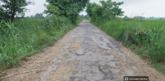 40.44 लाख की सड़क सामान्य मरम्मत एवं नवीनीकरण हेतु स्वीकृत, निर्धारित तिथि बीती, फिर भी नहीं शुरू हुआ निर्माण कार्य; ग्रामीणों में बढ़ा आक्रोश