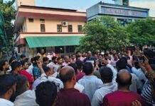 चार दिन इलाज, फिर मौत की खबर! सच्चिदानंद हॉस्पिटल पर नवजात के परिजनों ने लगाए गंभीर लापरवाही के आरोप