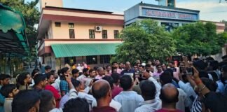 चार दिन इलाज, फिर मौत की खबर! सच्चिदानंद हॉस्पिटल पर नवजात के परिजनों ने लगाए गंभीर लापरवाही के आरोप
