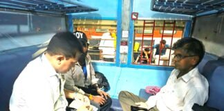 सघन टिकट जांच में 38 यात्री पकड़े गए, ₹19,990 राजस्व की वसूली