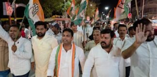 राहुल गांधी पर FIR के विरोध में सड़कों पर उतरी कांग्रेस, कुशीनगर में गूंजा निष्पक्ष कार्रवाई की मांग
